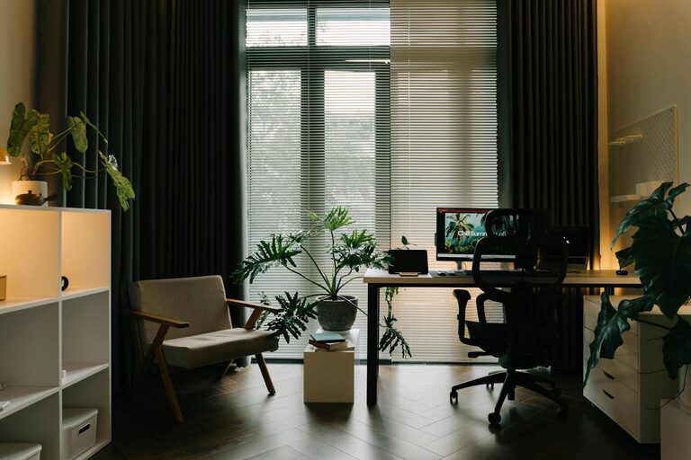 Tips for Creating a Relaxing Home Workspace That Boosts Productivity